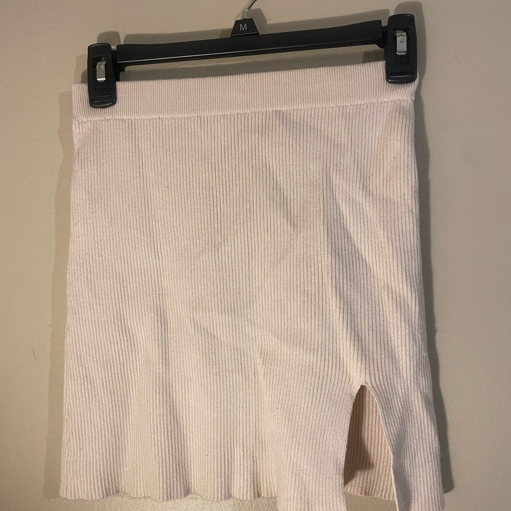 Klesis Cream Ribbed Knit Skirt with Slit
